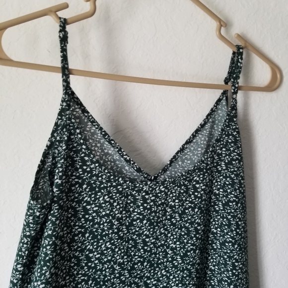SHEIN Green and White Patterned Camisole Dress - Picture 4 of 4